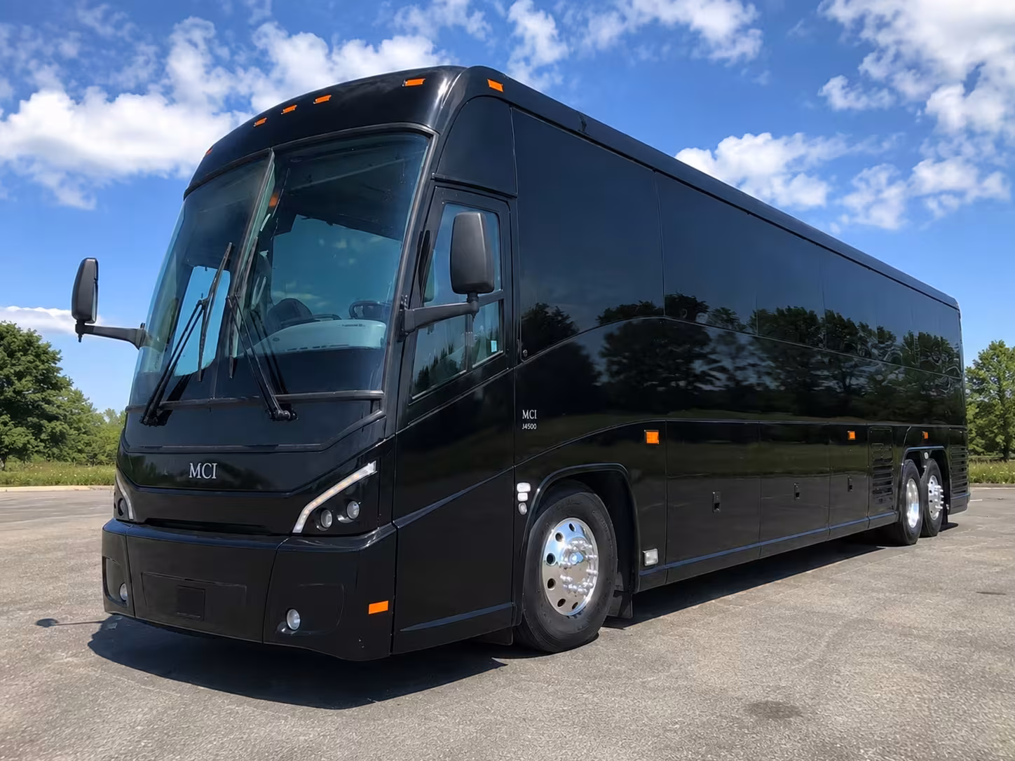 corporate and employee shuttle buses in newport beach