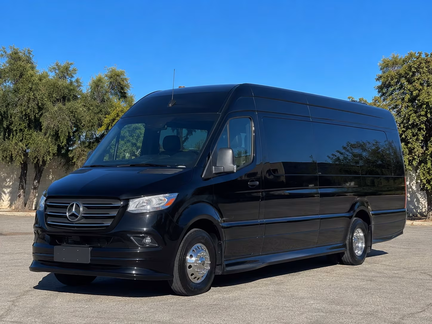 transportation serving newport beach and nearby cities